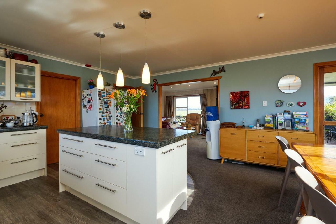 Brook House B&B&Cottages Kaikoura Exteriör bild